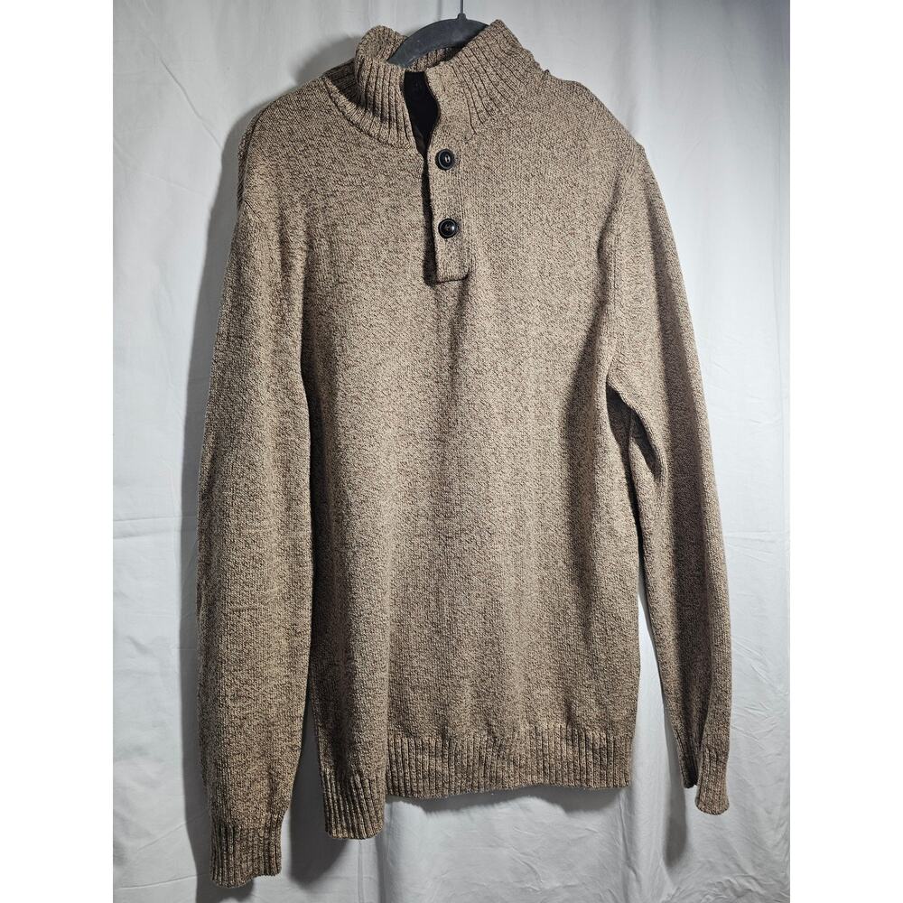 Men's Chaps small brown cotton sweater. Excellent condition. Has elbow patches.